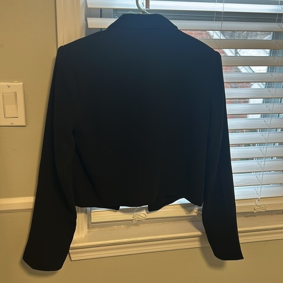 Truth by Republic Cropped Blazer - Picture 7 of 10